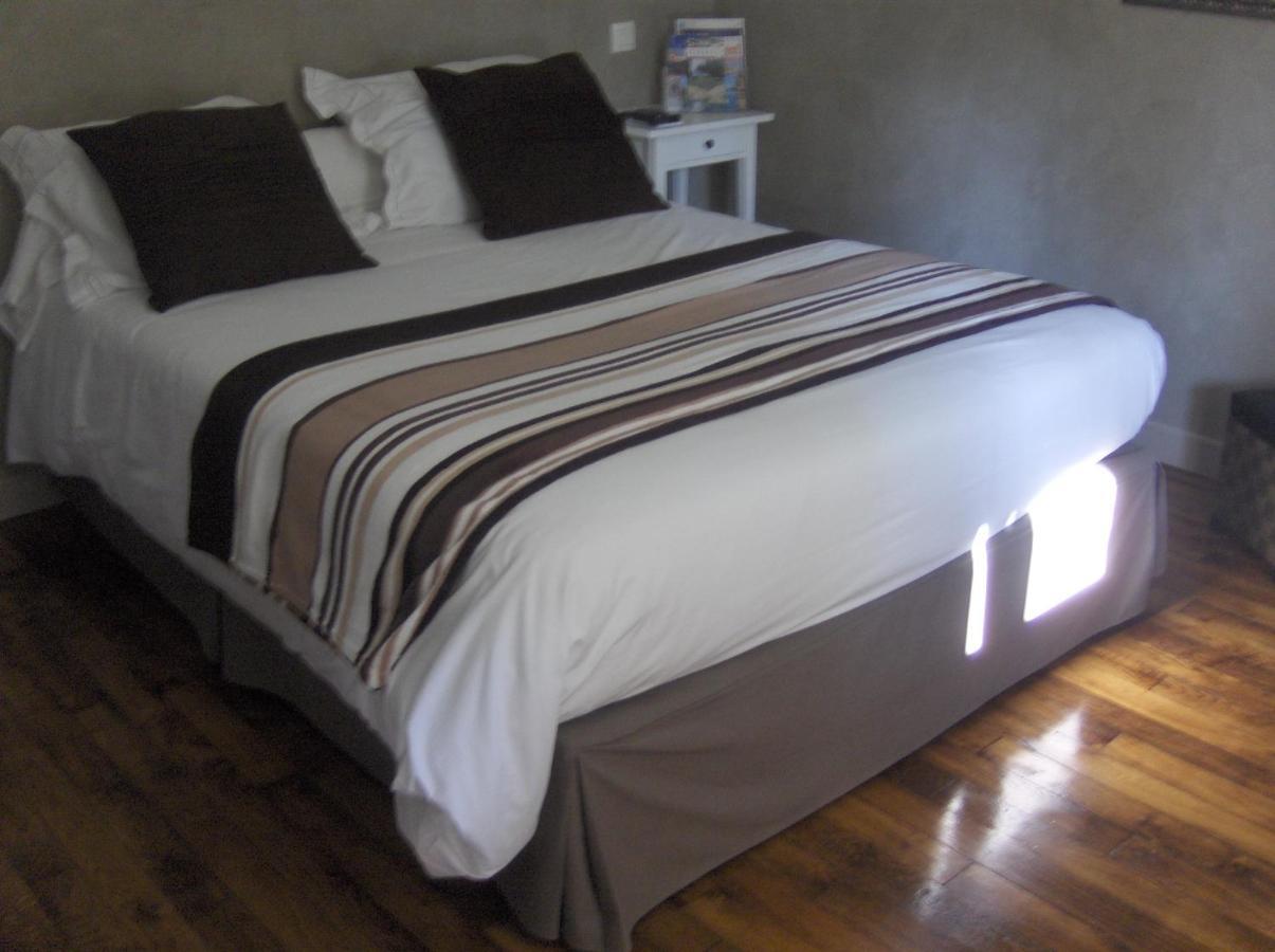 Hotel La Buissonniere Bannay  외부 사진