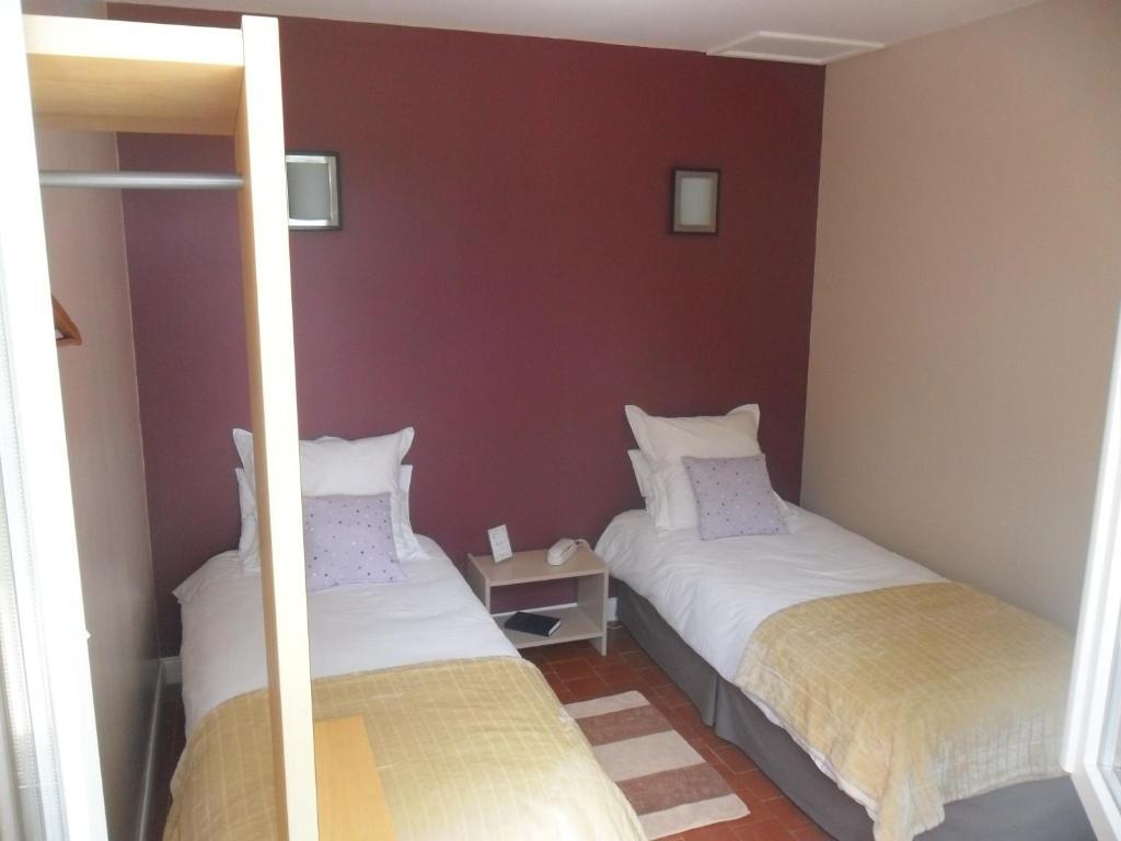 Hotel La Buissonniere Bannay  객실 사진