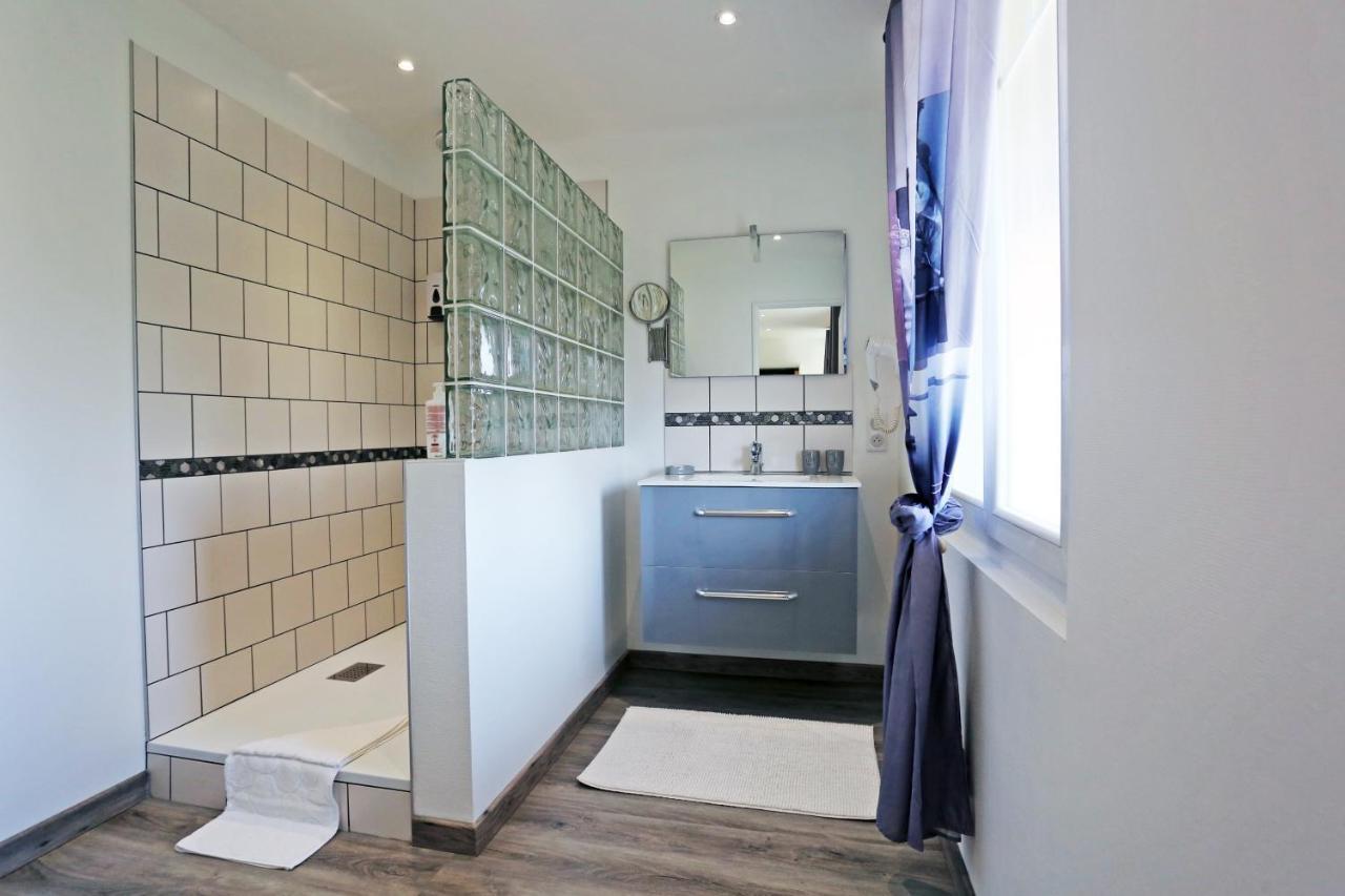 Hotel La Buissonniere Bannay  외부 사진
